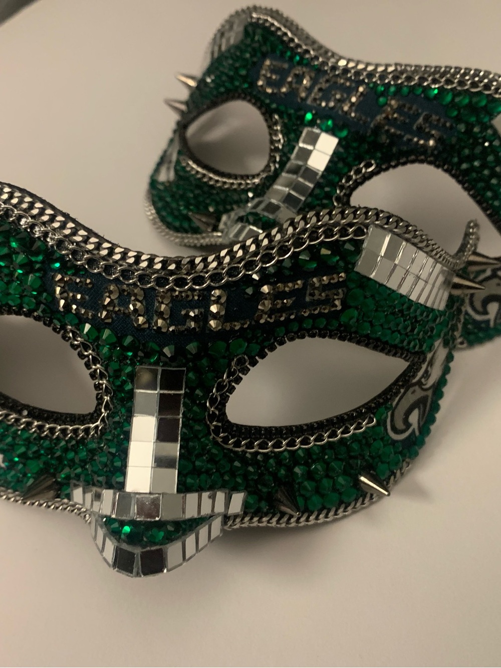 Green Jeweled Masquerade Eye Mask - Elegant Women's Accessory